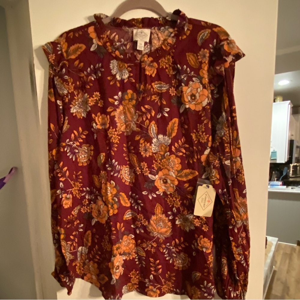 NWT St John’s Bay woman’s size XXL burgundy floral long sleeved shirt